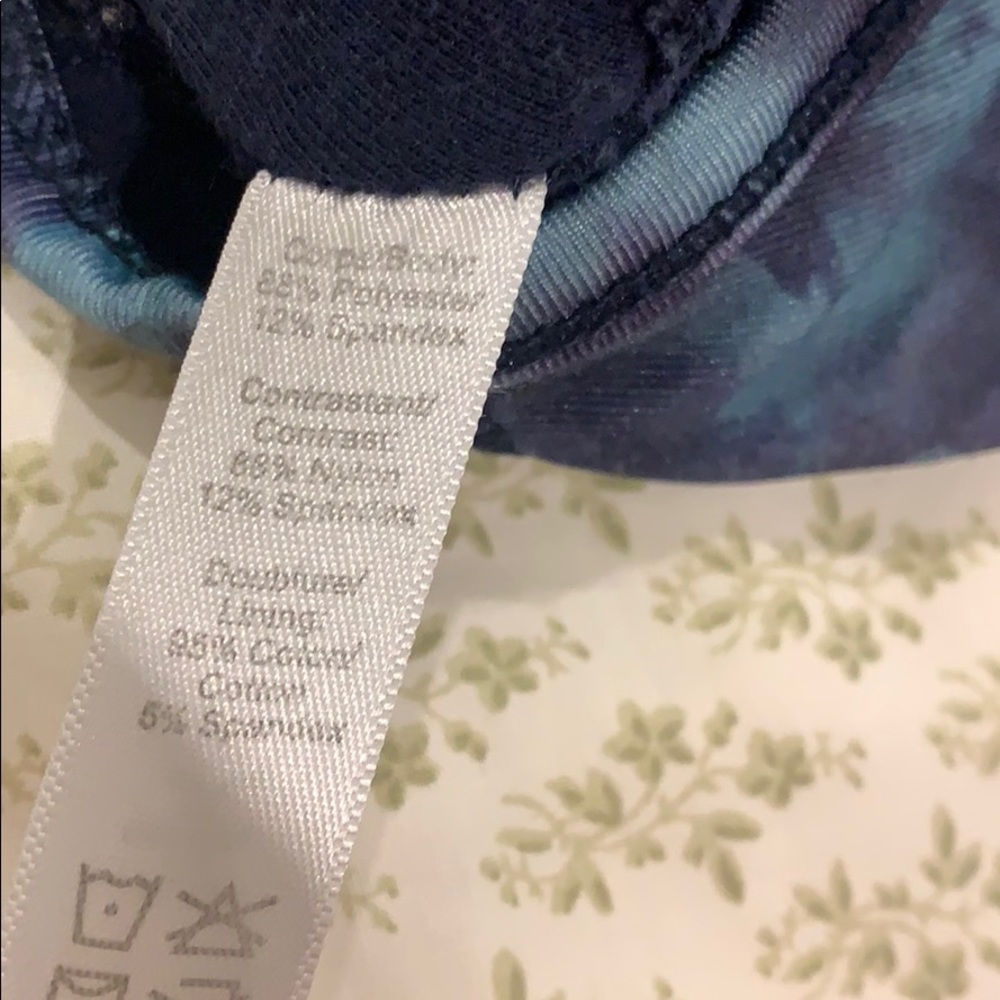 Amazing tie dye sports bra!!!! - Picture 4 of 4